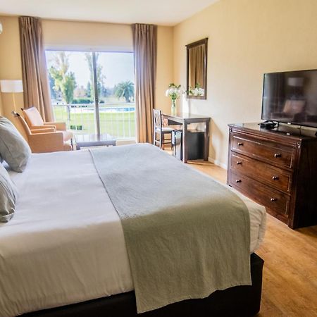 מלון Wyndham Garden קמפאנה מראה חיצוני תמונה