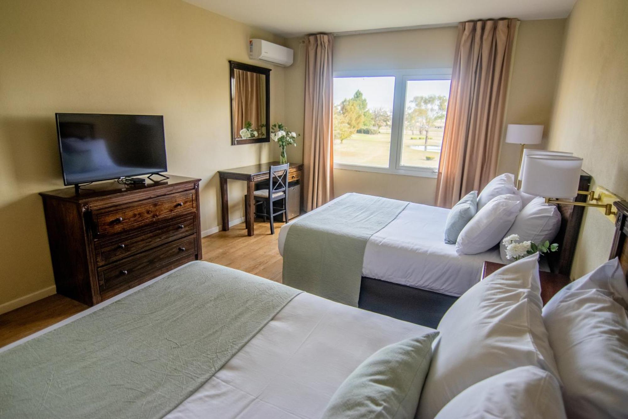 מלון Wyndham Garden קמפאנה מראה חיצוני תמונה