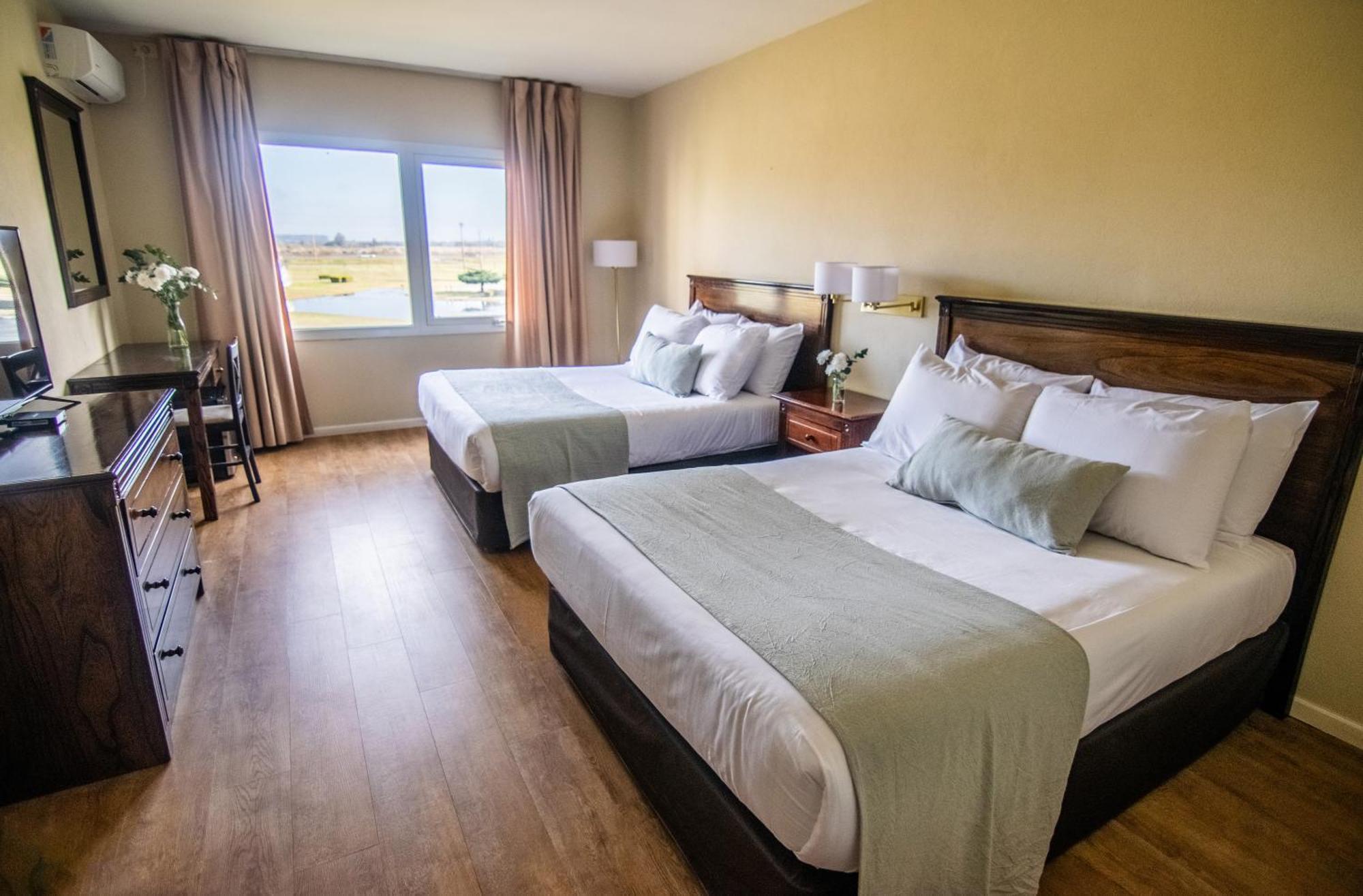 מלון Wyndham Garden קמפאנה מראה חיצוני תמונה