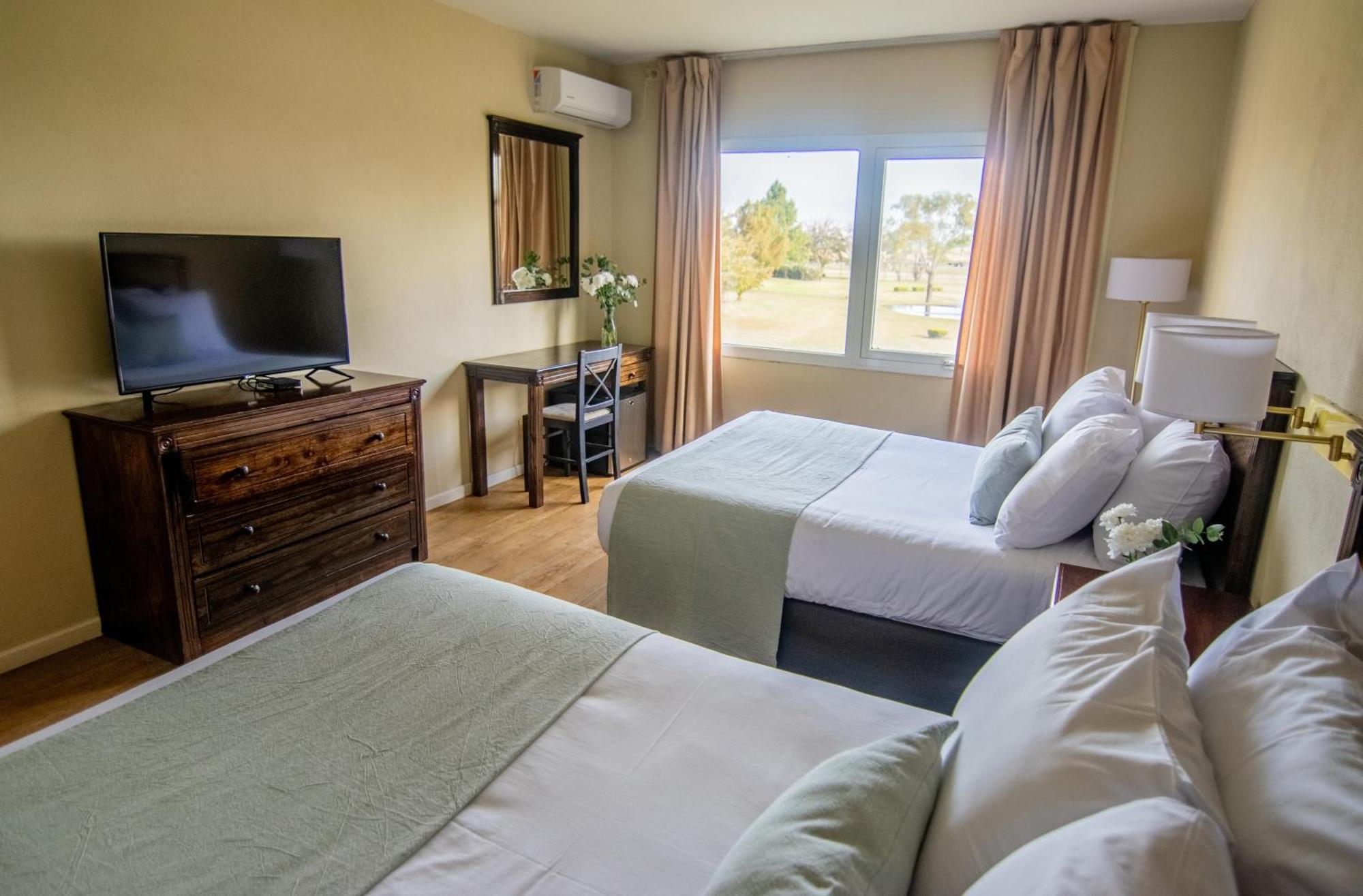 מלון Wyndham Garden קמפאנה מראה חיצוני תמונה